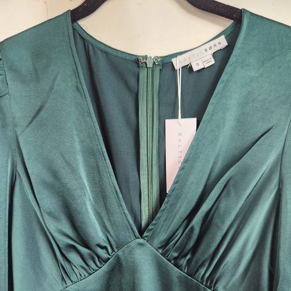 Baltic Born Satin Louie Pleated Wedding Guest Midi Dress Emerald Green Small - Picture 5 of 15